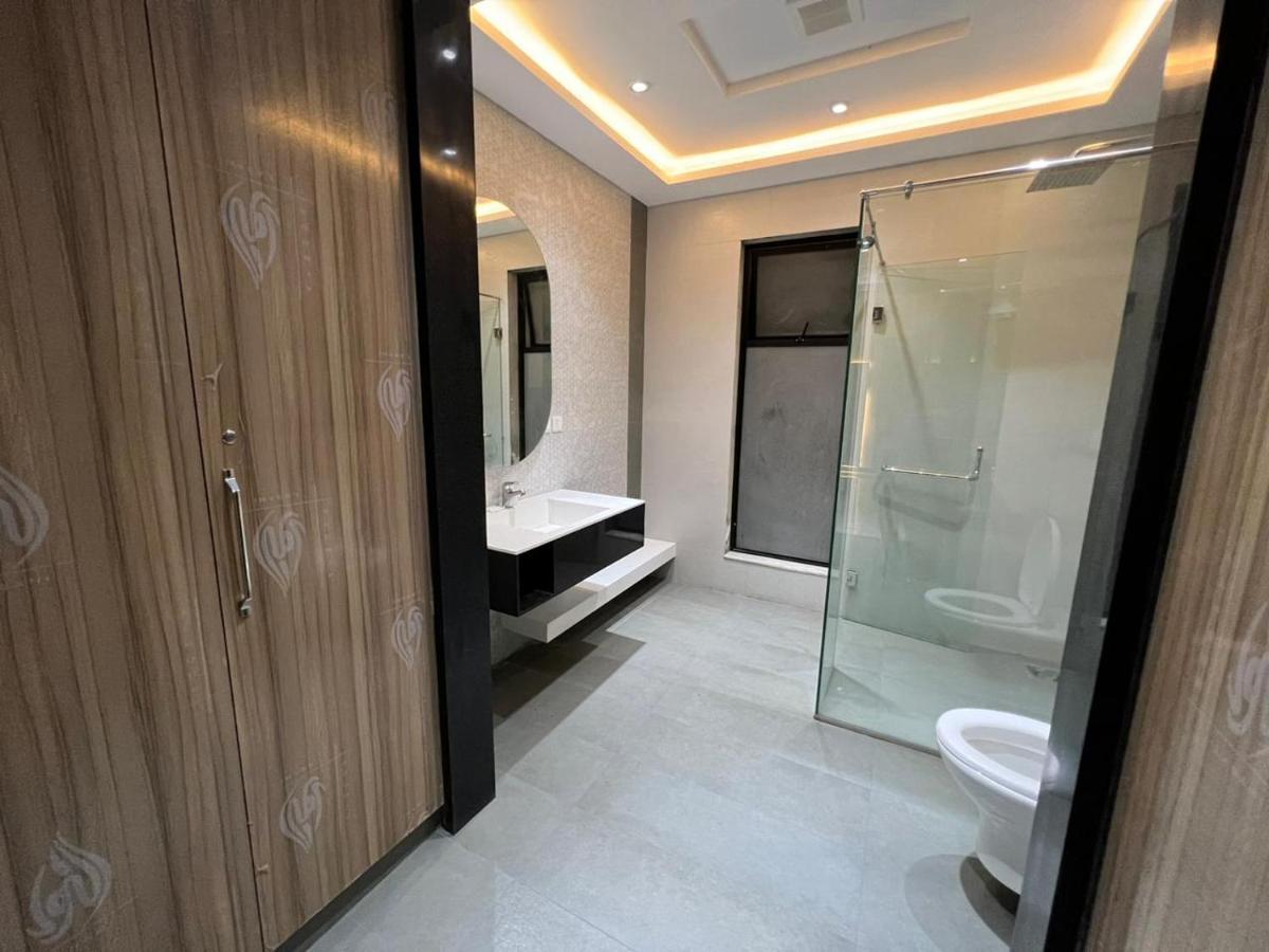 Palm Tree Hotel Лахор Экстерьер фото