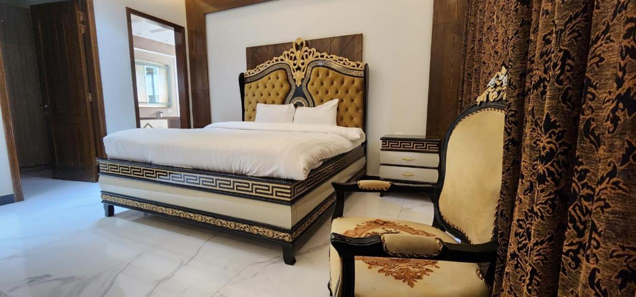Palm Tree Hotel Лахор Экстерьер фото